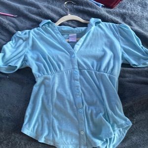 Blue blouse with functioning buttons